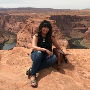 Meet your Posher, Elaina